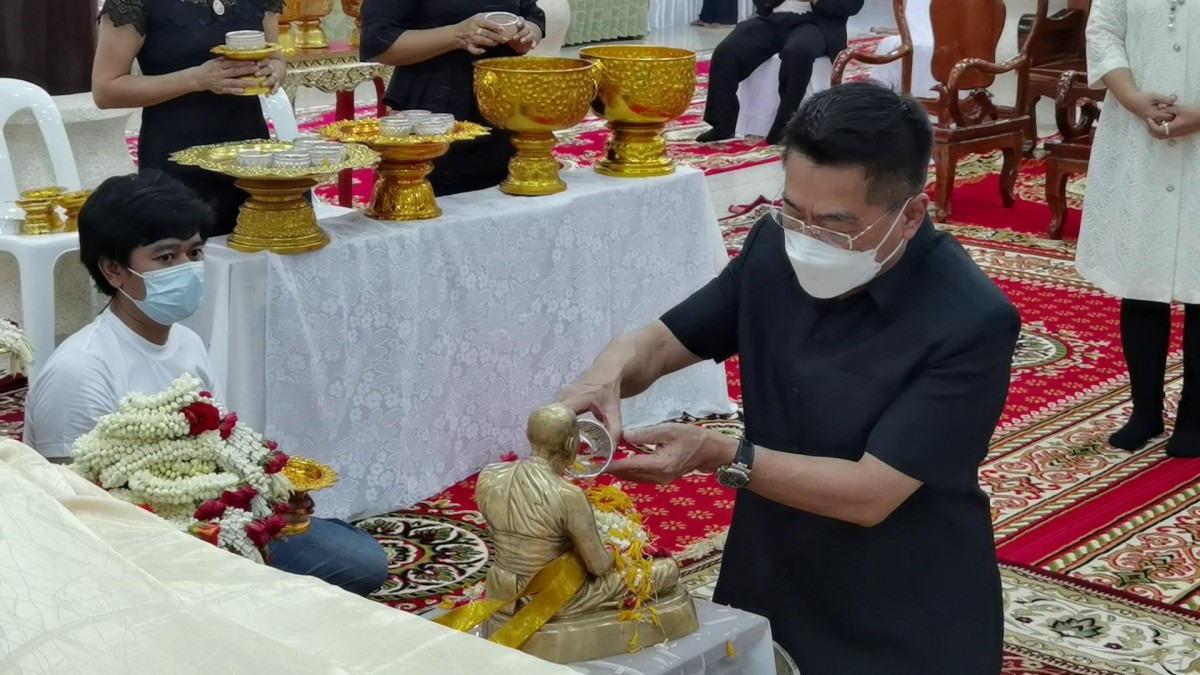 อัญเชิญ น้ำหลวงสรงศพ หลวงพ่อยวง เกจิ ดังเมืองราชบุรี
