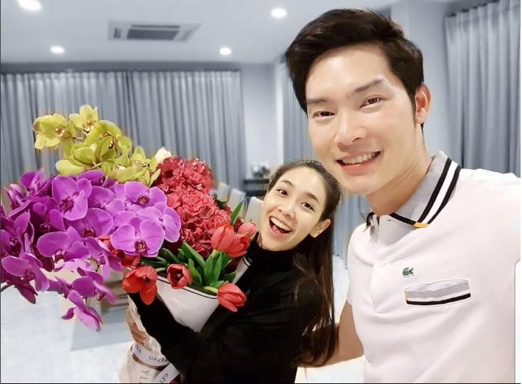 มิน พีชญา