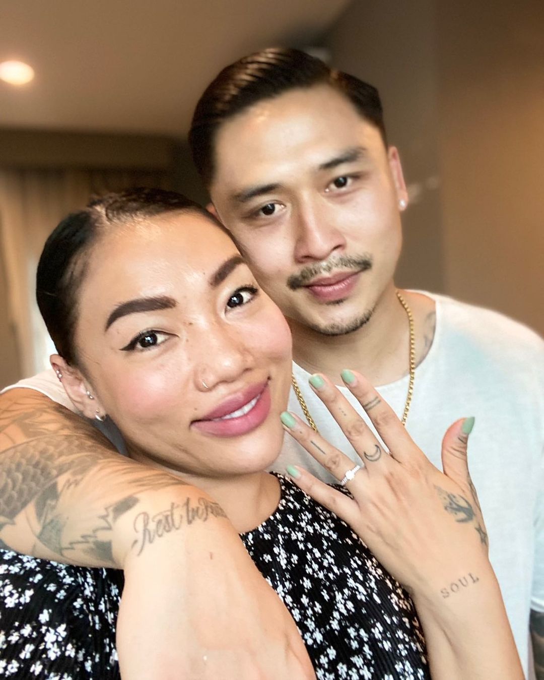 ดา เอ็นโดรฟิน เดนนิส ไทยคูน