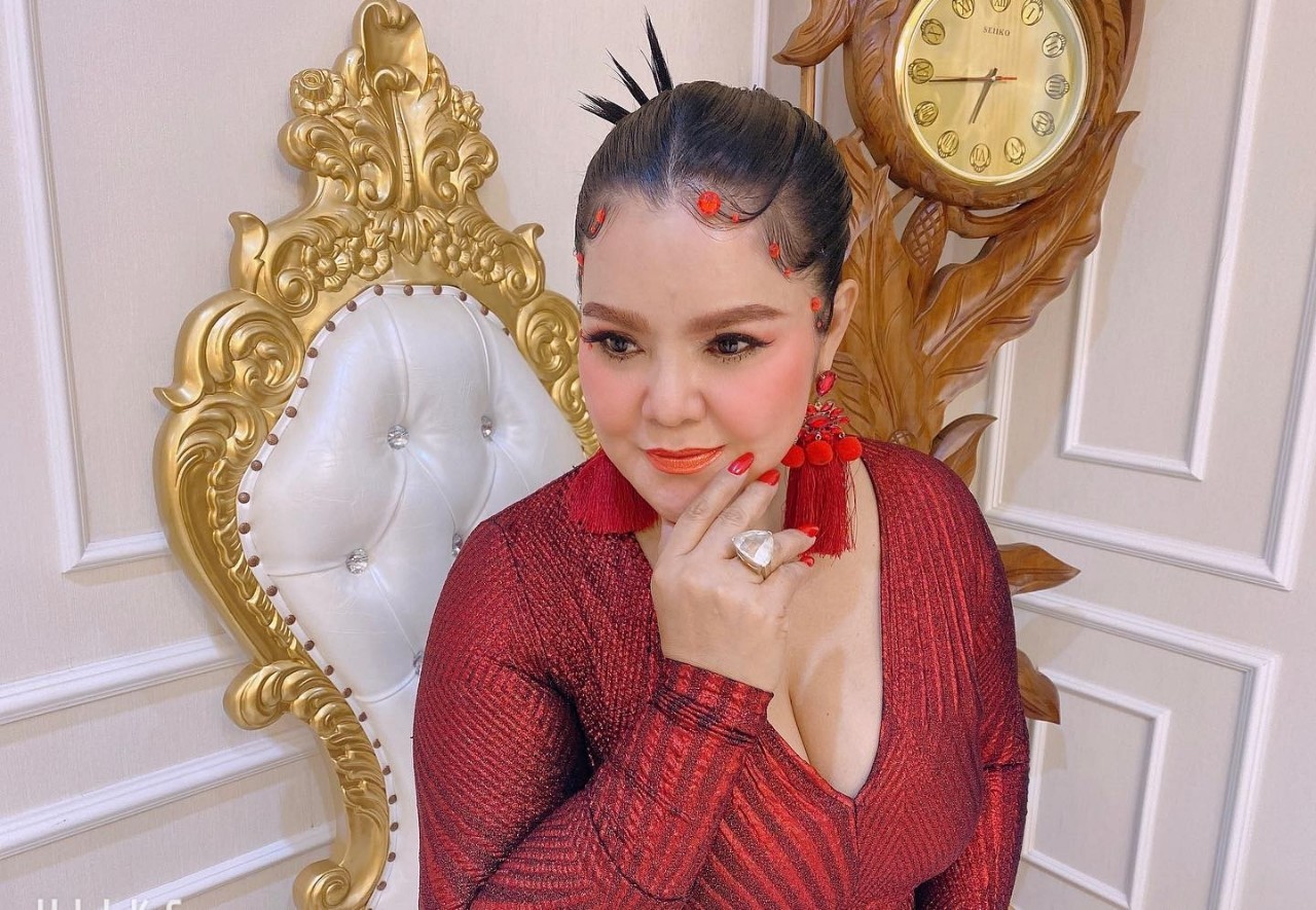 ฮาย อาภาพร