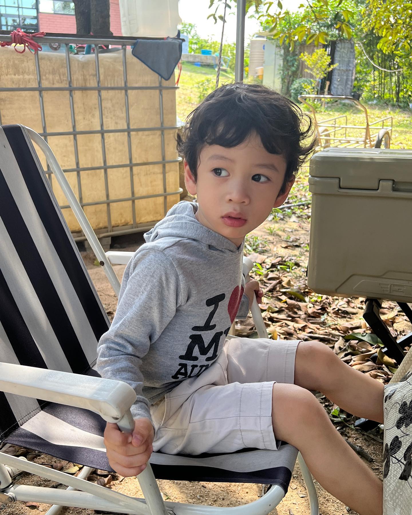 น้องโพธิ์ ลูกชาคริต