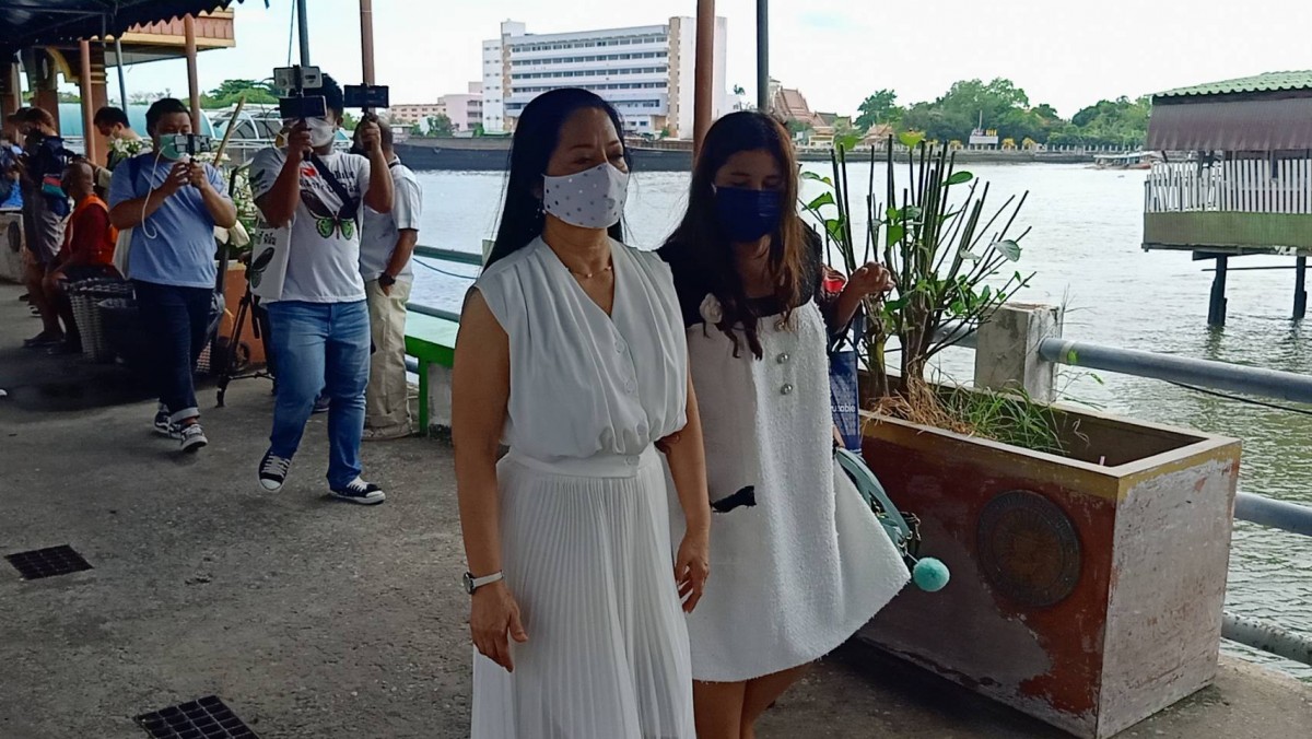 1-แม่ดาราสาวแตงโมทำบุญครบรอบ 1 เดือน ที่ท่าน้ำพิบูลสงคราม 1