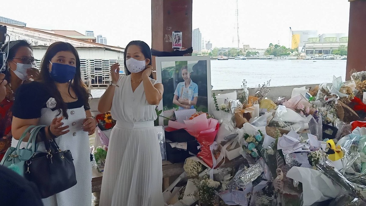 1-แม่ดาราสาวแตงโมทำบุญครบรอบ 1 เดือน ที่ท่าน้ำพิบูลสงคราม 1