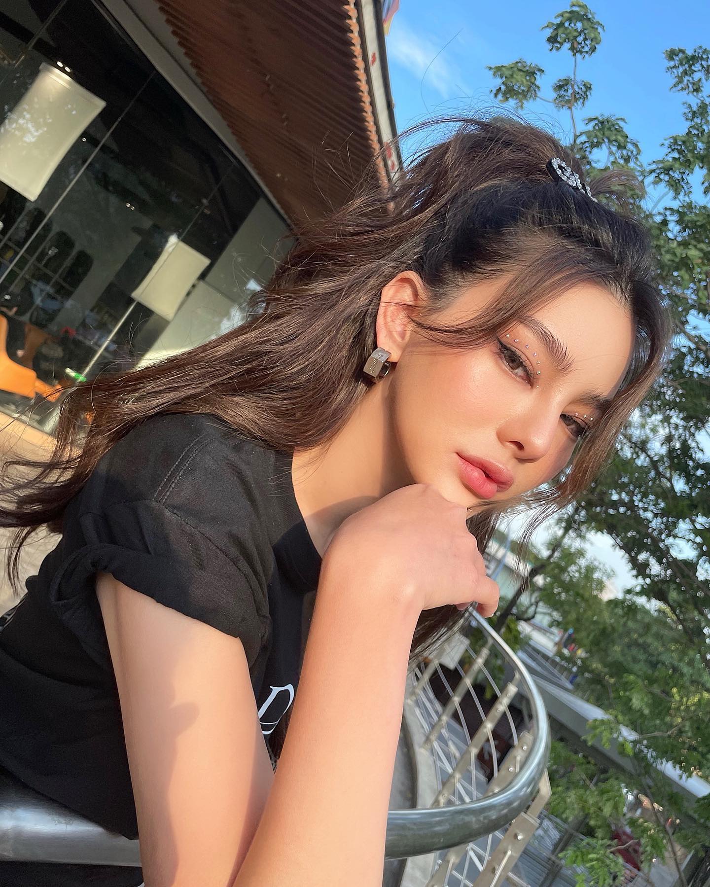 ดิว อริสรา