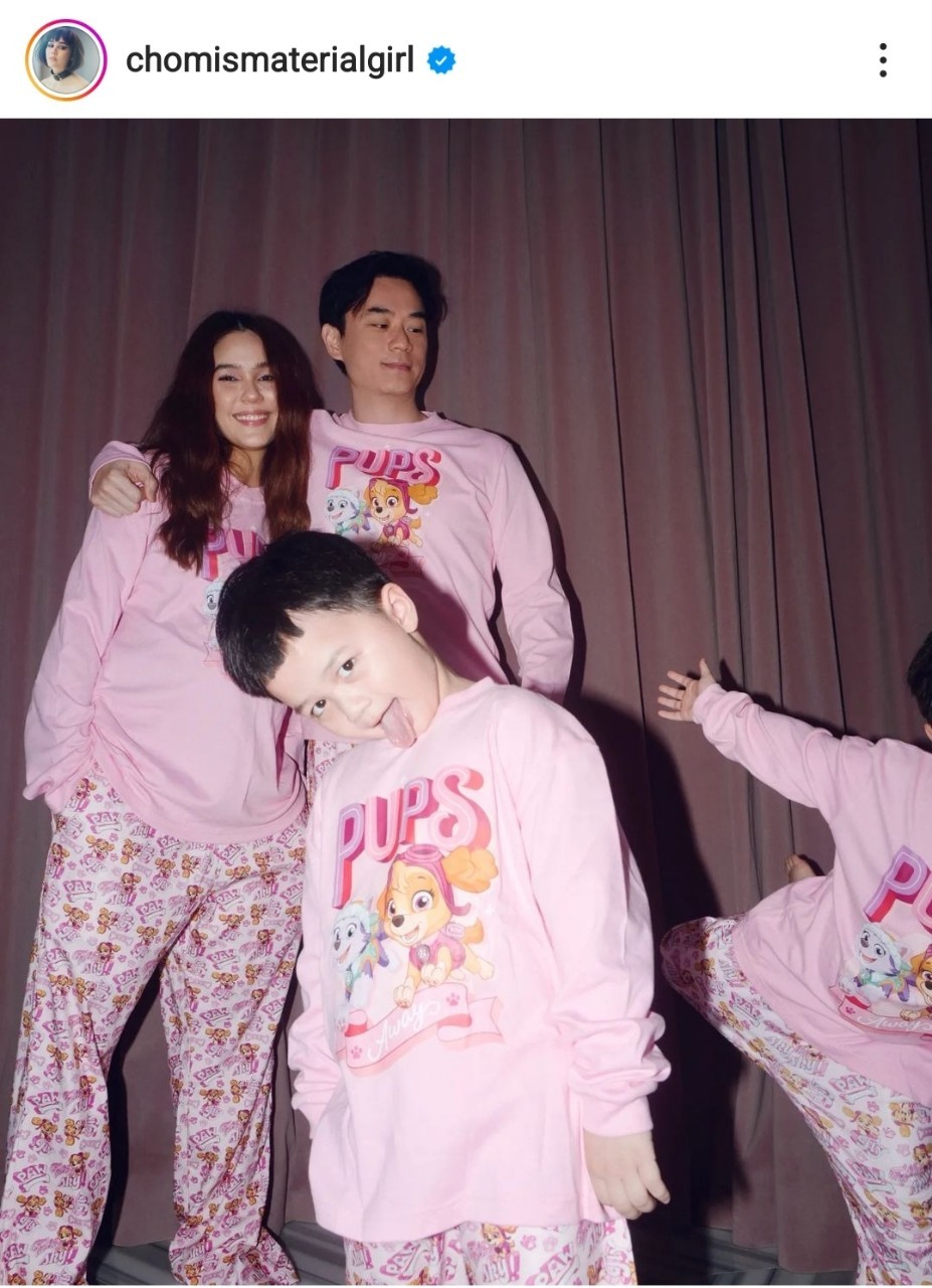 ลูกแฝดดารา