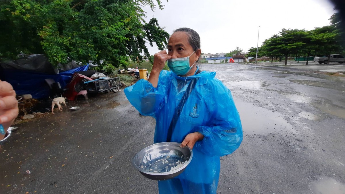 ยายวัย 72 แจ้งความครูเกษียน ขโมยหมาวัดตัวโปรดไป วอนเอามาคืนถึงจะเป็นหมาวัดแต่ก็รัก