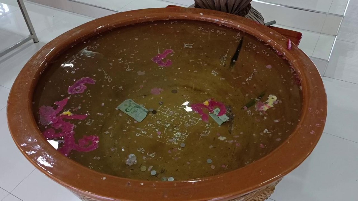 ราชบุรี 01 ส่ง - โค้งสุดท้ายเลขเด็ดอ่างน้ำมนต์พญามังกร วัดใหม่สี่หมื่น และขอพรท้าวเวส