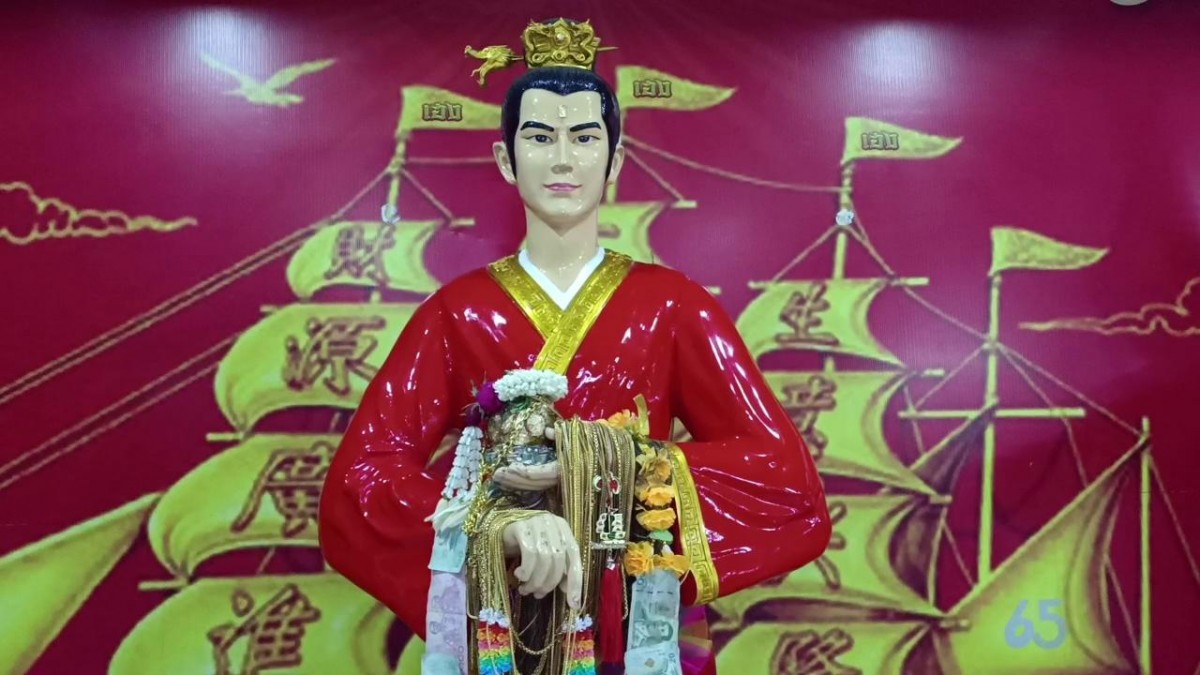 ราชบุรี 01 ส่ง - โค้งสุดท้ายเลขเด็ดอ่างน้ำมนต์พญามังกร วัดใหม่สี่หมื่น และขอพรท้าวเวส