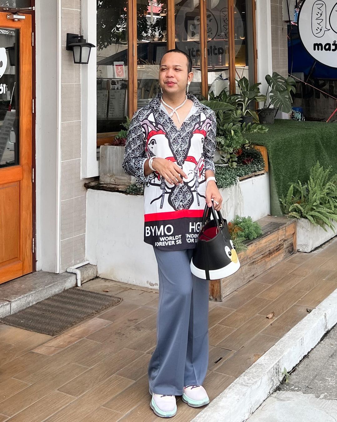 แพรรี่ ไพรวัลย์