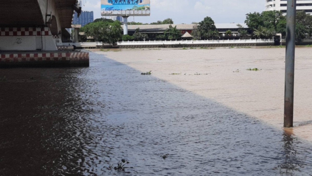 นนทบุรี หนุ่มน้อยใจภรรยาเนื่องจากขอไปบวชแก้บน7วันขอบวชต่ออีก2 วันภรรยาไม่ยอม     เมื่อวันที่ 24 สิงหาคม 2565 เวลา 9.30 น.เจ้าหน้าที่ ตร.สภ.บางกรวยรับแจ้งเหตุ ชายจะกระฌโดดสพานพราม 7 หวังฆ่าตัวตาย พร้อมประสานเจ้าหน้าที่มูลนิธิ ที่เกิดเหตุบนสะพานพระราม 7 มุง