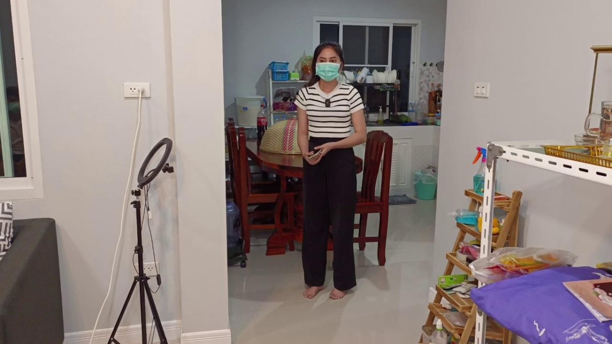 ราชบุรี (สิริมงคล) ส่ง -  สาวแม่ค้าออนไลน์TikTokโพสค์คลิปสุดมึนเจอหนอนในบ้านคนดู3ล้าน