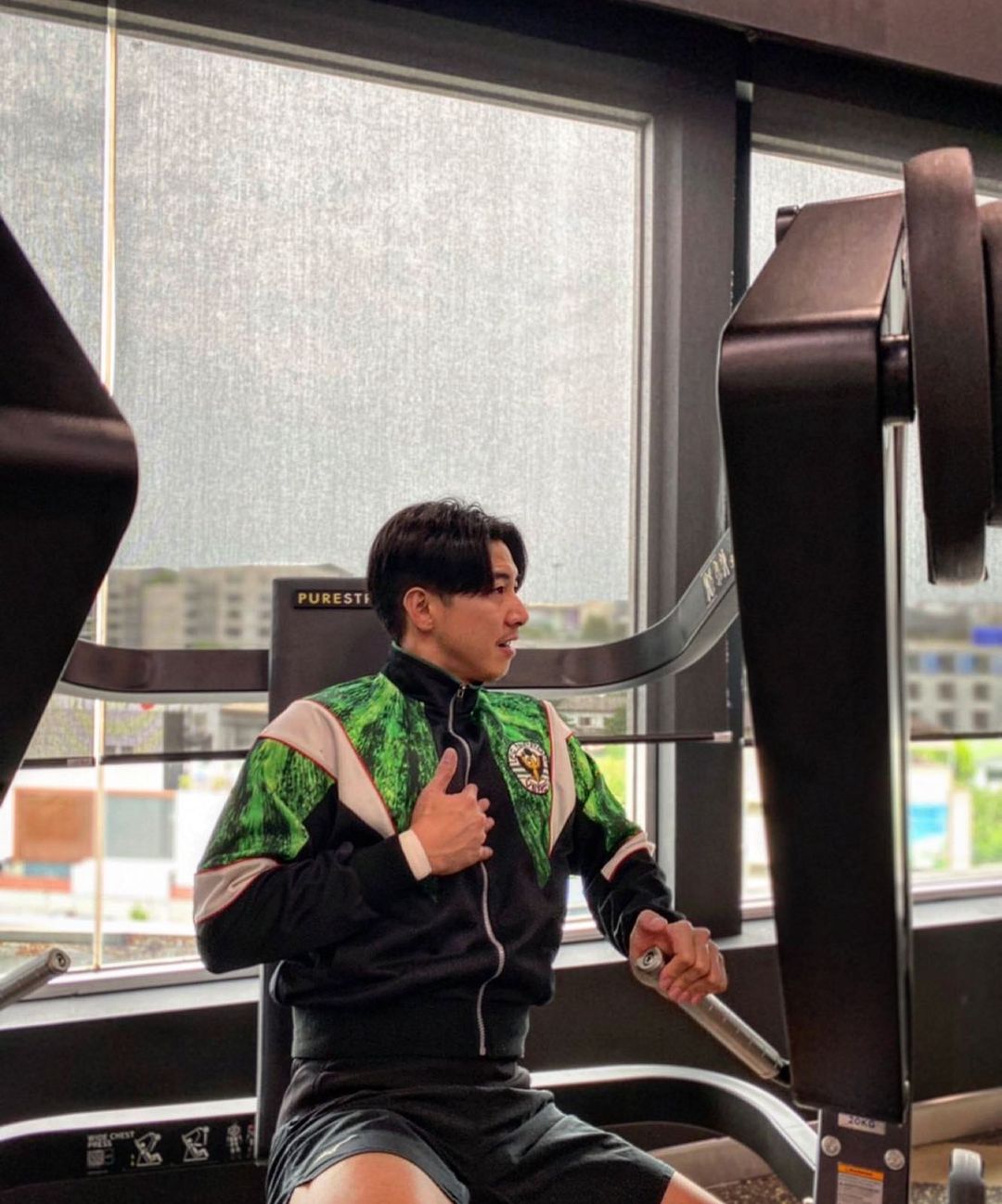 โตโน่ ภาคิน