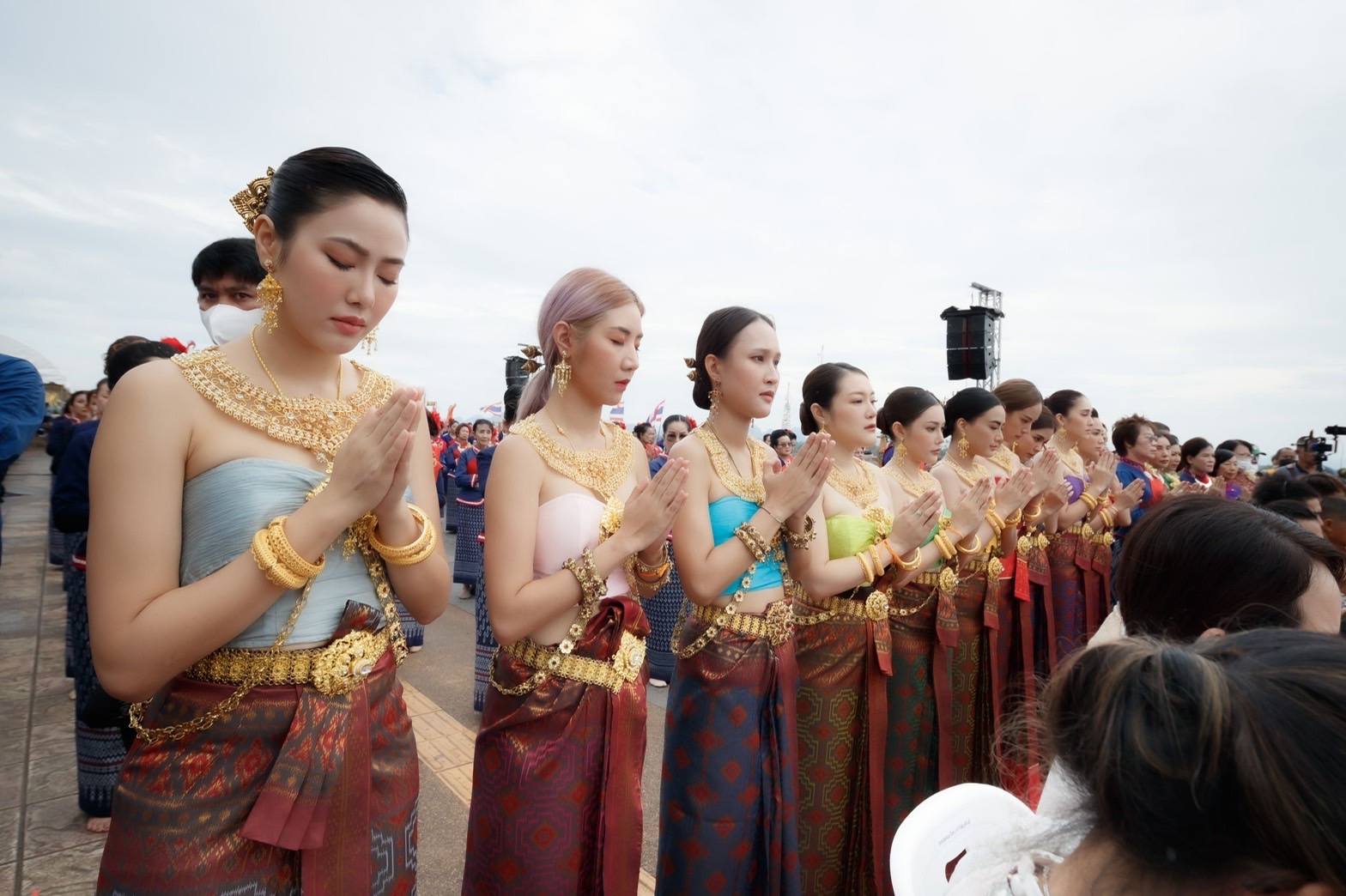 อีฟ ไอยวริญร์