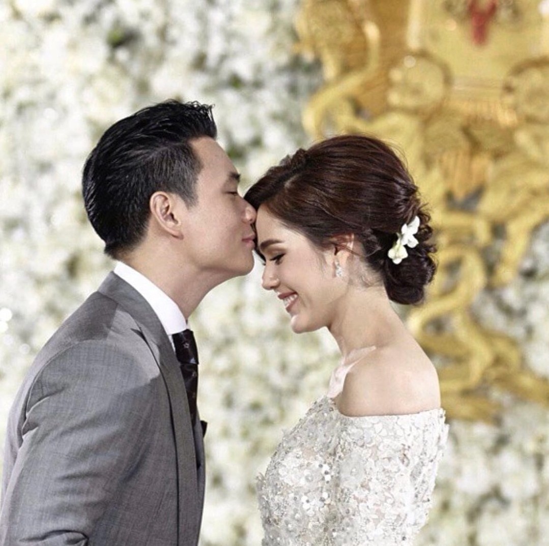 ชมพู่ อารยา