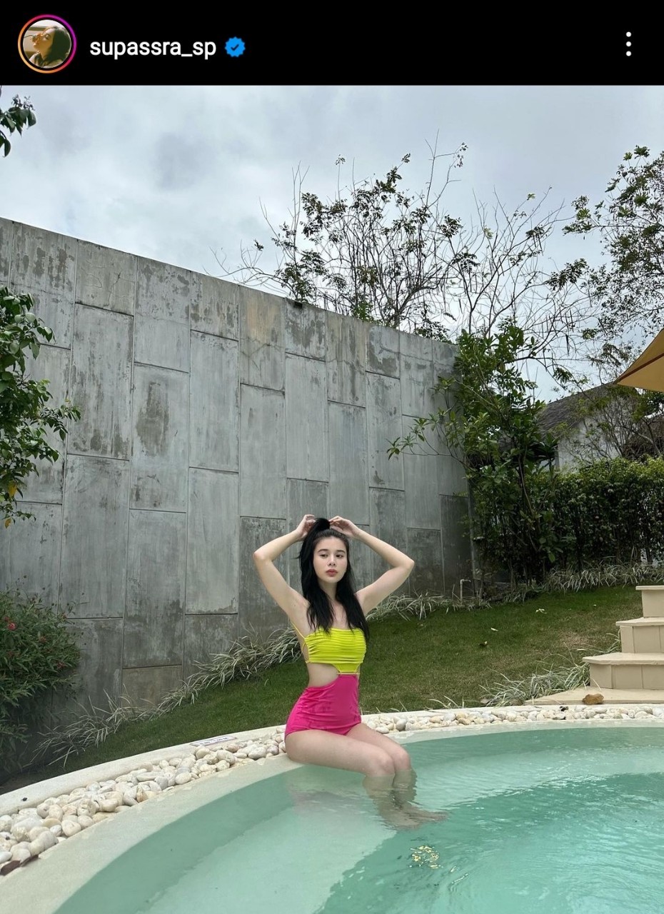 ดารา ชุดว่ายน้ำ