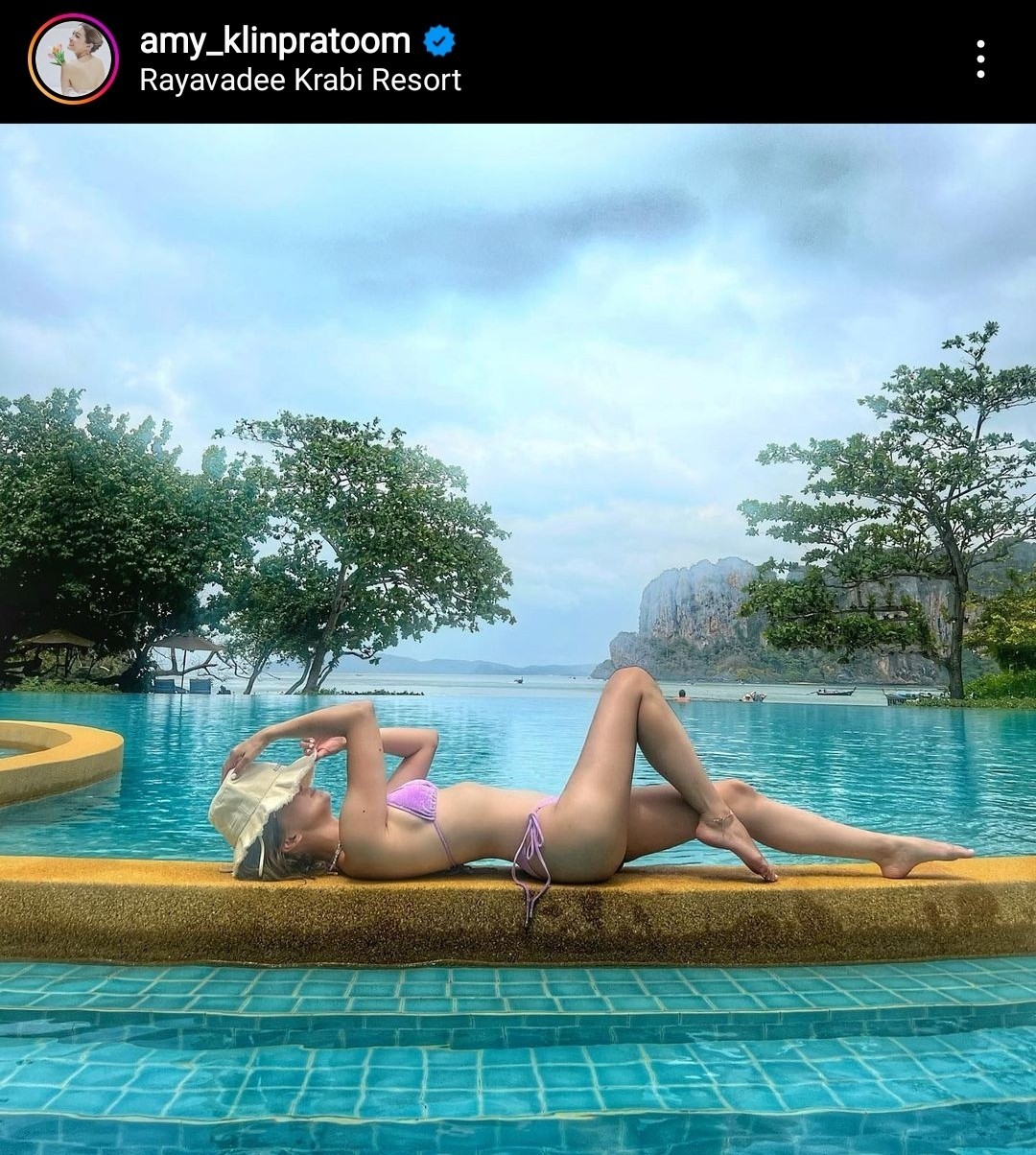 ดารา ชุดว่ายน้ำ