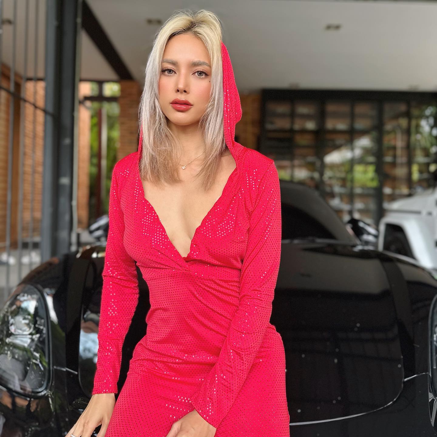 อุ้ม ลักขณา