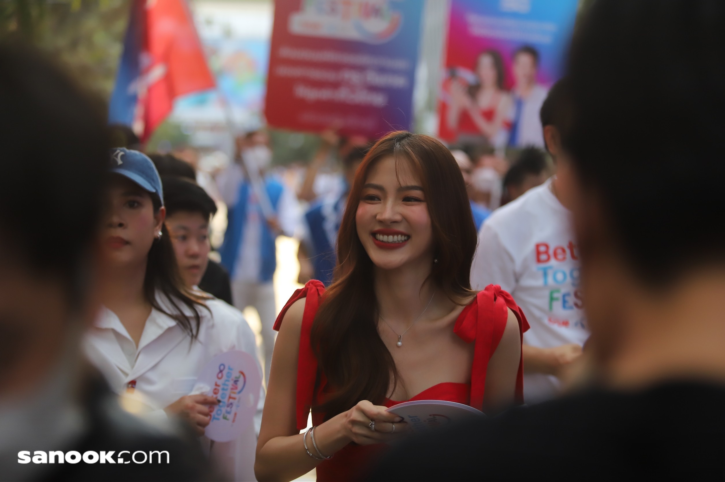 นาย ณภัทร ใบเฟิร์น พิมพ์ชนก