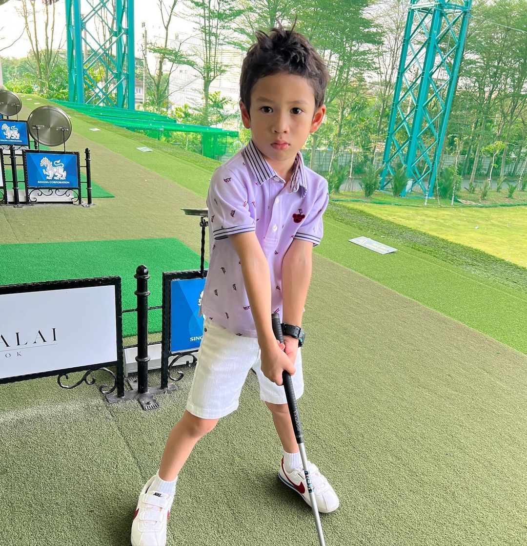 น้องโพธิ์ลูกชาคริต