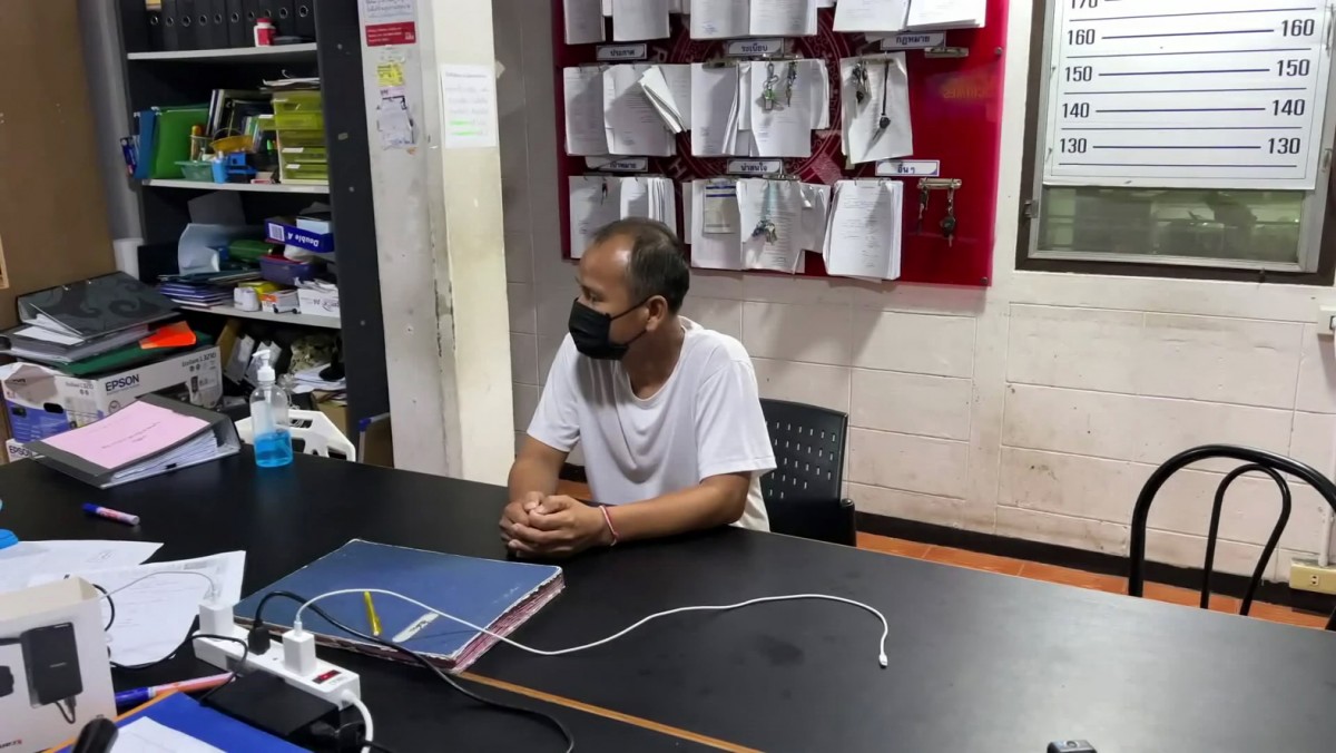 แค้นนี้ต้องชำระ โชว์เฟอร์แท็กซี่ที่เคยถูกวินเถื่อน เรียกเก็บค่าจอด ปี 63 อัดคลิปโดดขึ้นรถพร้อมหมายจับชวนไปโรงพัก