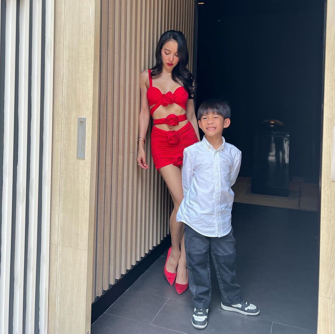 แพท ณปภา - น้องเรซซิ่ง