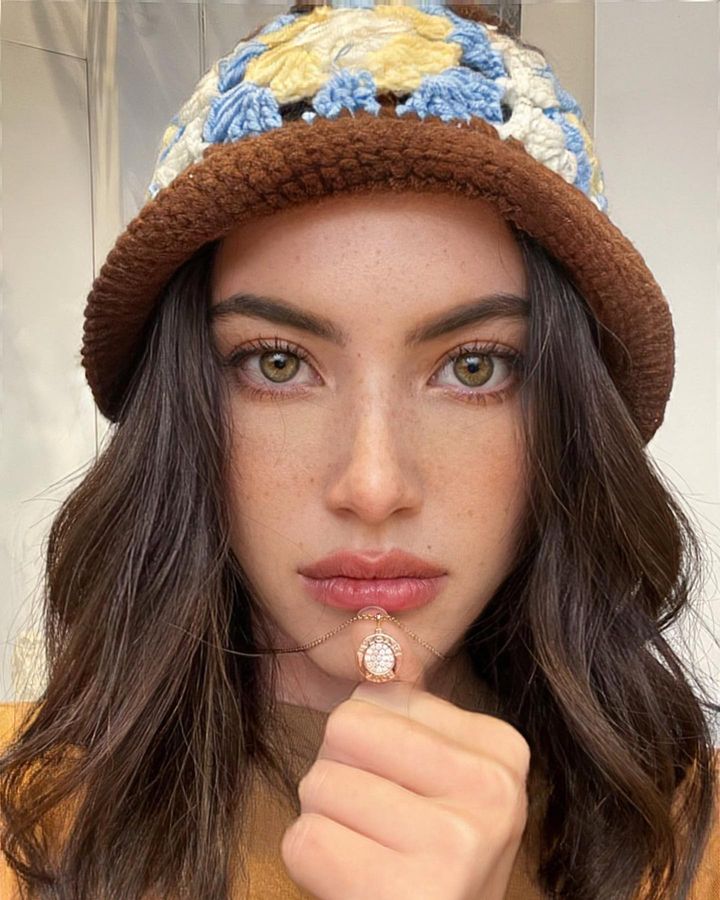 ใหม่ ดาวิกา