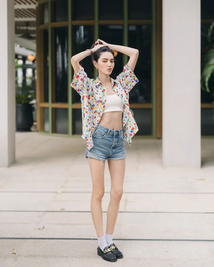 ใหม่ ดาวิกา