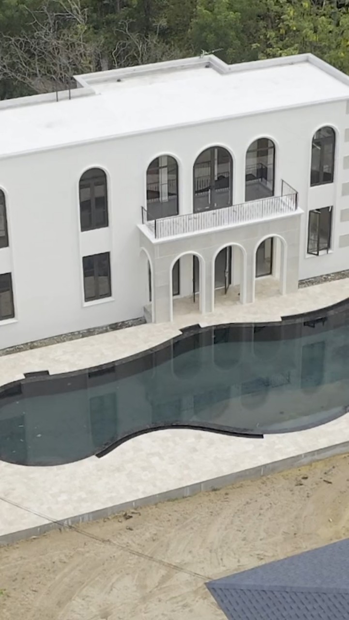 ชาคริต-แอน