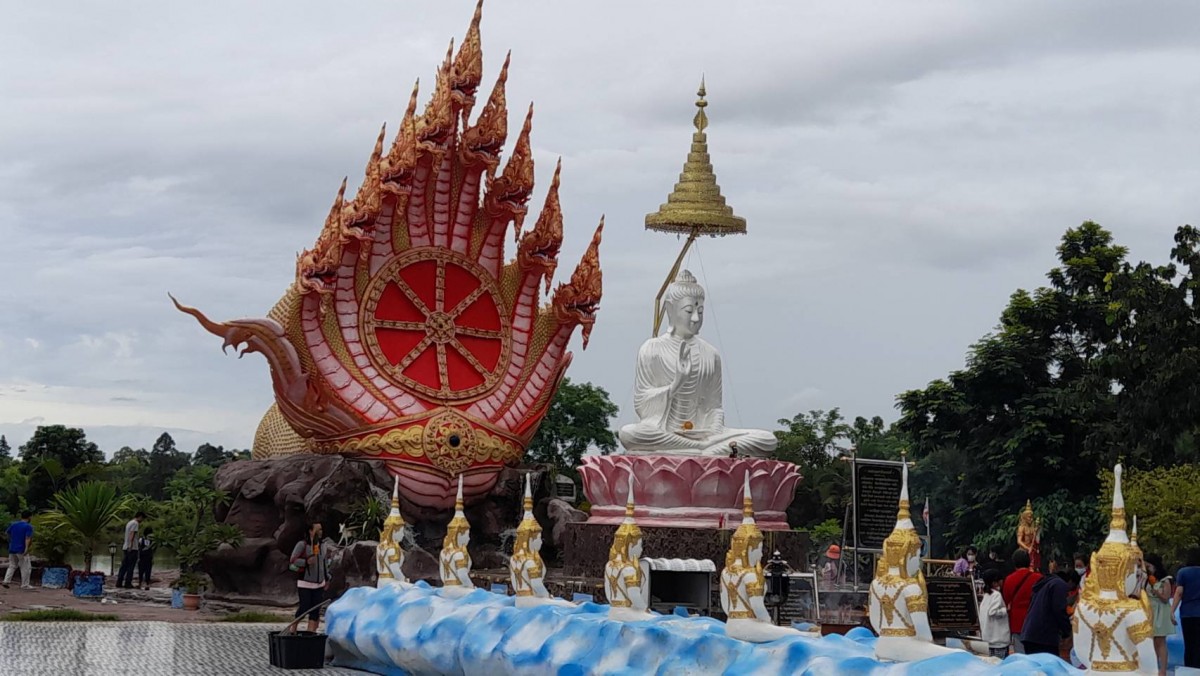 อุดรธานี 290766 สองพี่น้องล้วงไหนำโชคต่อหน้าองค์พ่อปู่ศรีสุทโธได้สองตัวสามตัวเต็มๆ