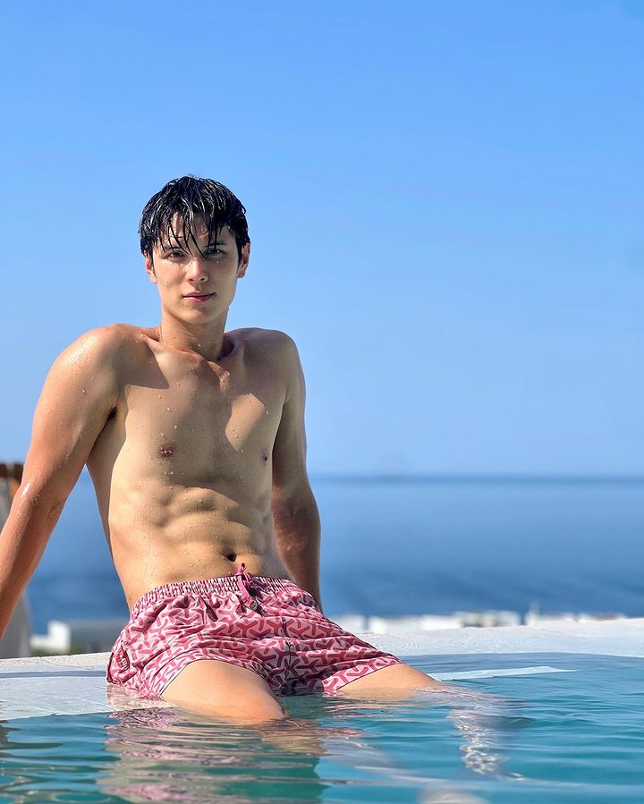 โยชิ ซีควินท์