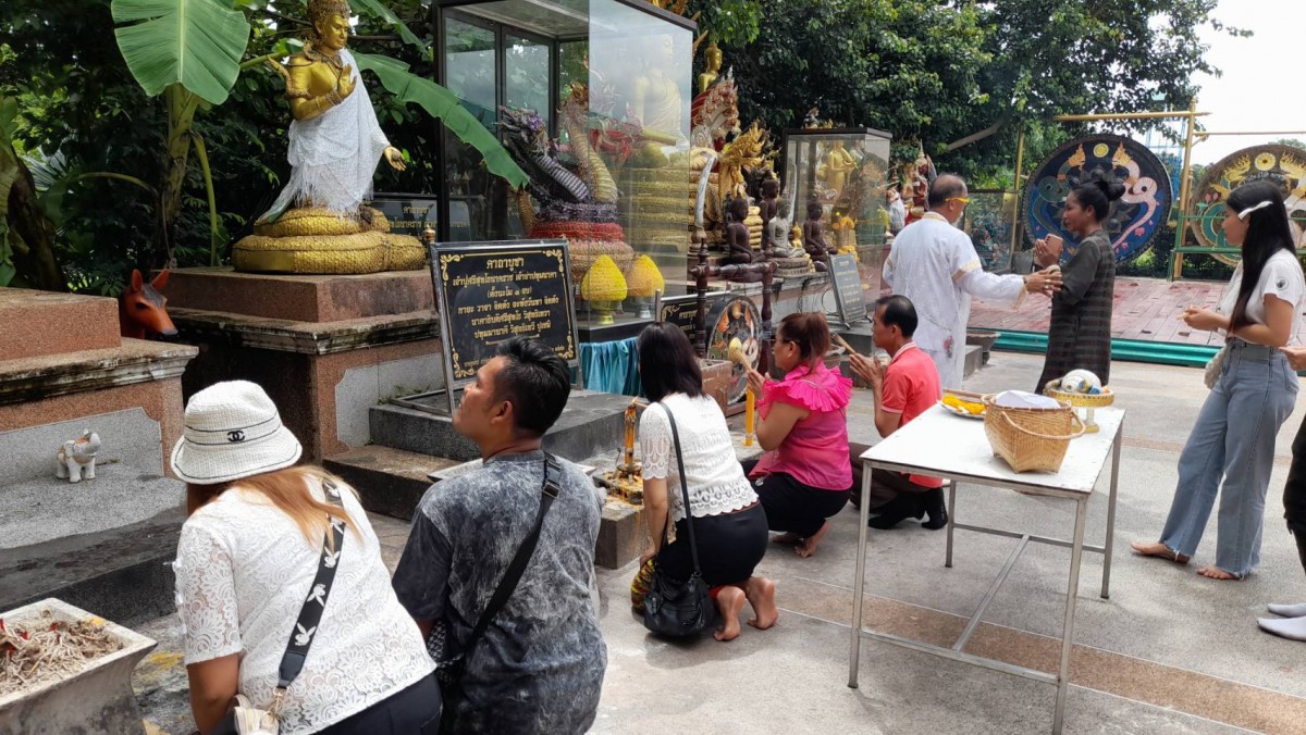 อุดรธานี 150966 ขันน้ำมนต์ลานบวงสรวงคำชะโนดปะทะขันน้ำมนต์บ้านพ่อจ้ำคอหวยยังตามยอดเงินปากนาค