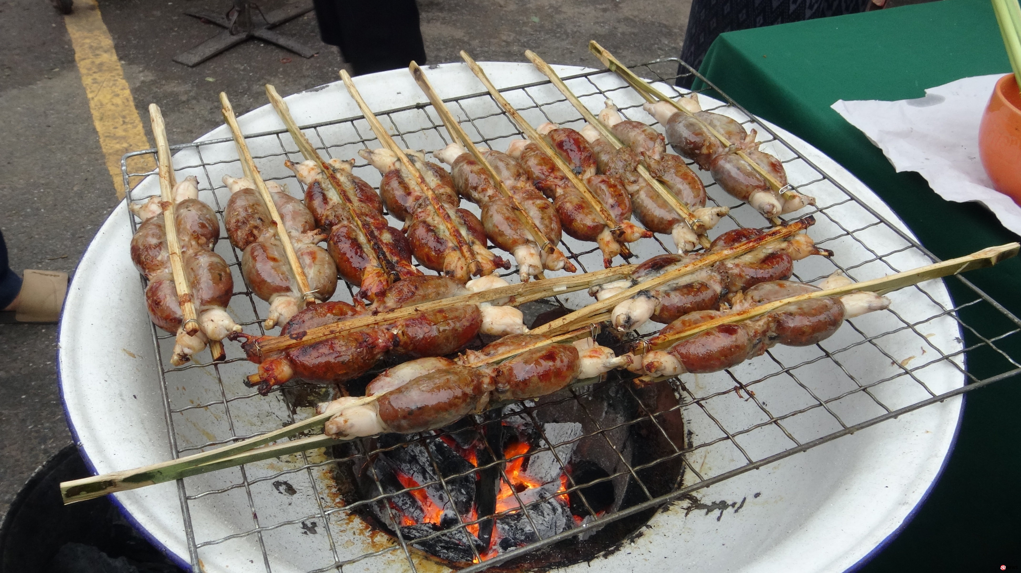 ยโสธร ชวนชิมเมนู อั่วกบ ยัดไส้