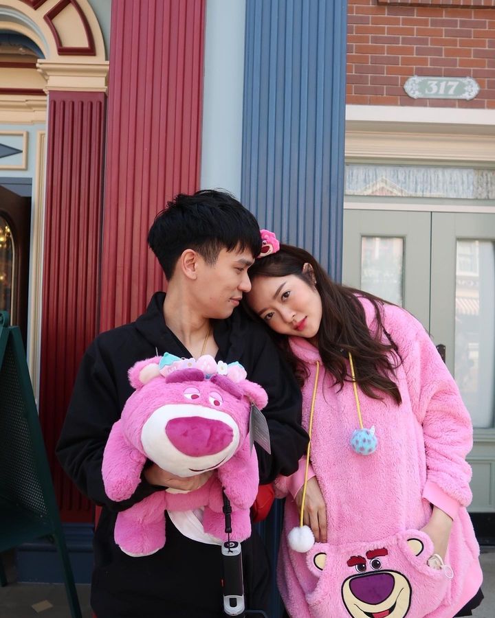 แก้มบุ๋ม พีท