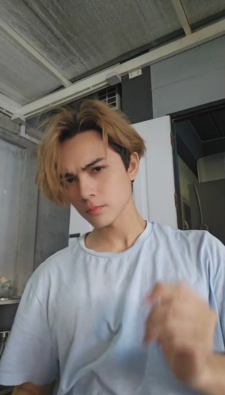 แน็ก ชาลี