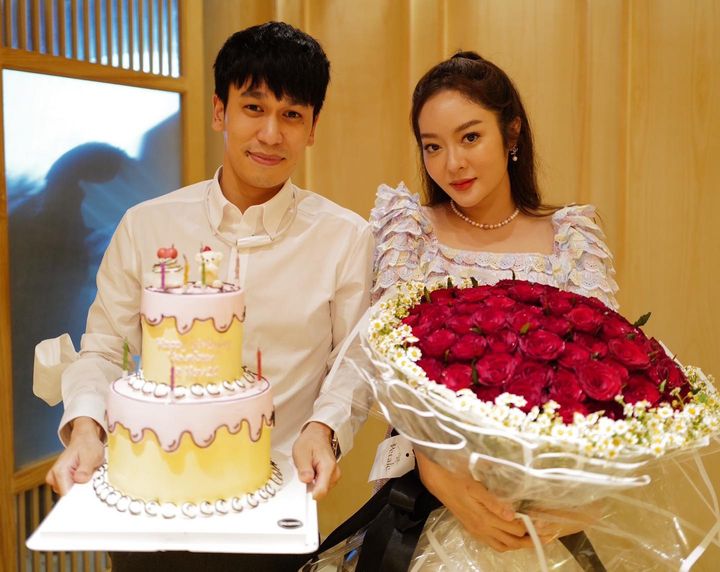 แก้มบุ๋ม พีท