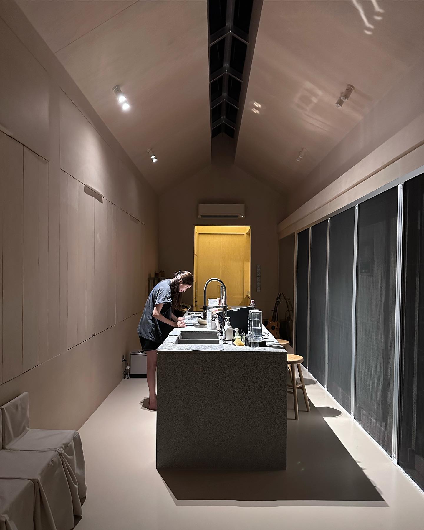 บ้านโทนี่ รากแก่น