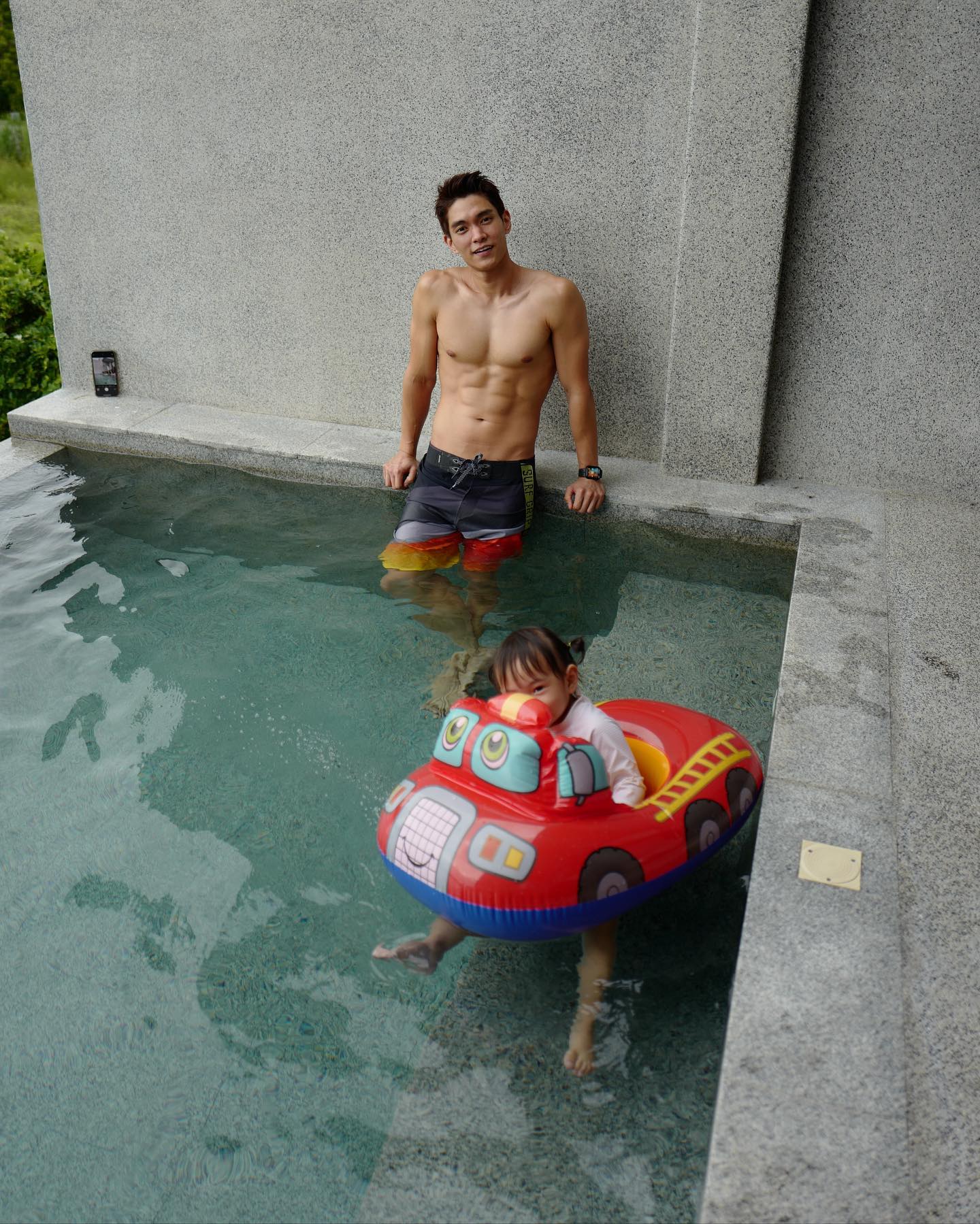 มิกกี้ นนท์ อัลภาชน์
