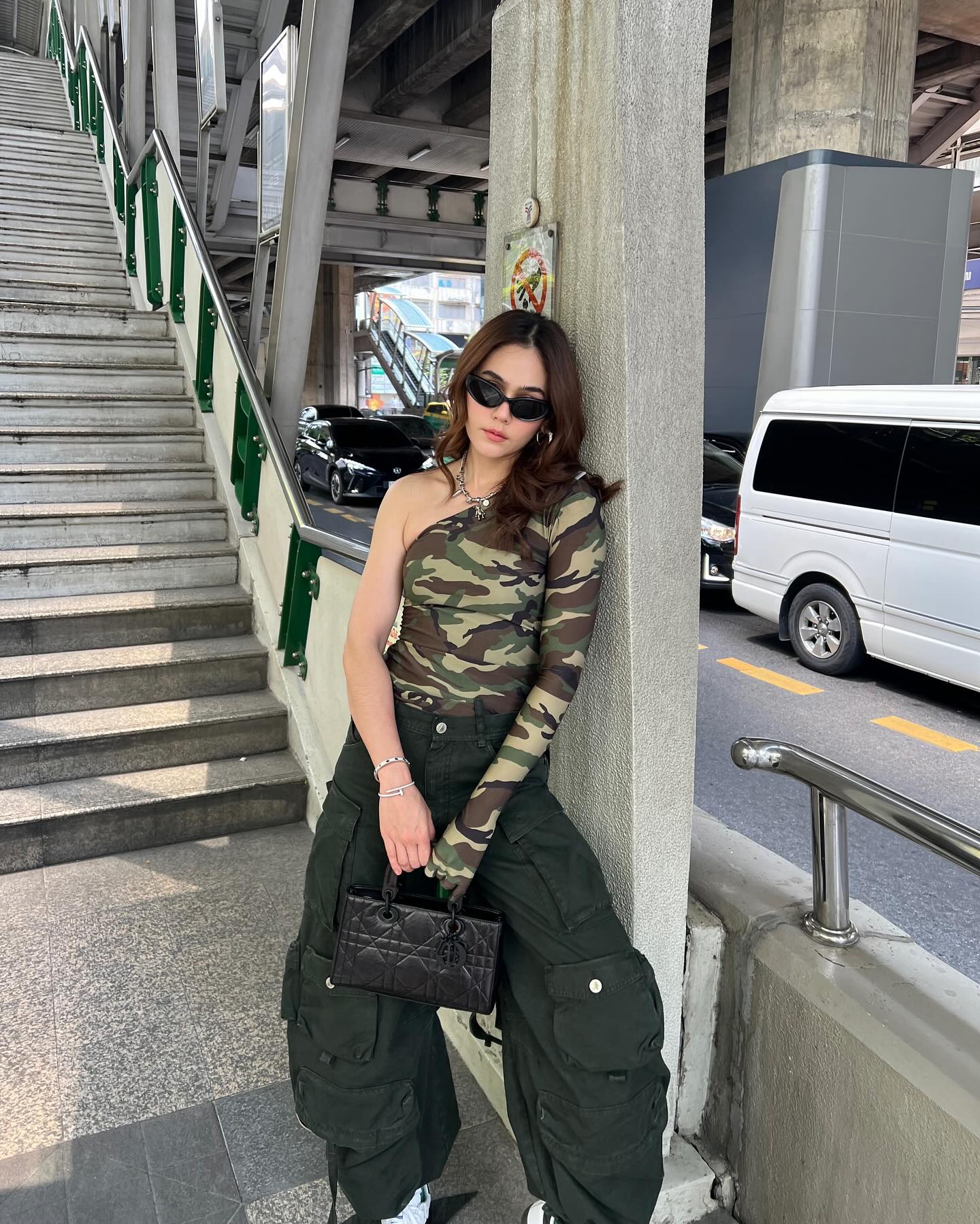 ชมพู่ อารยา