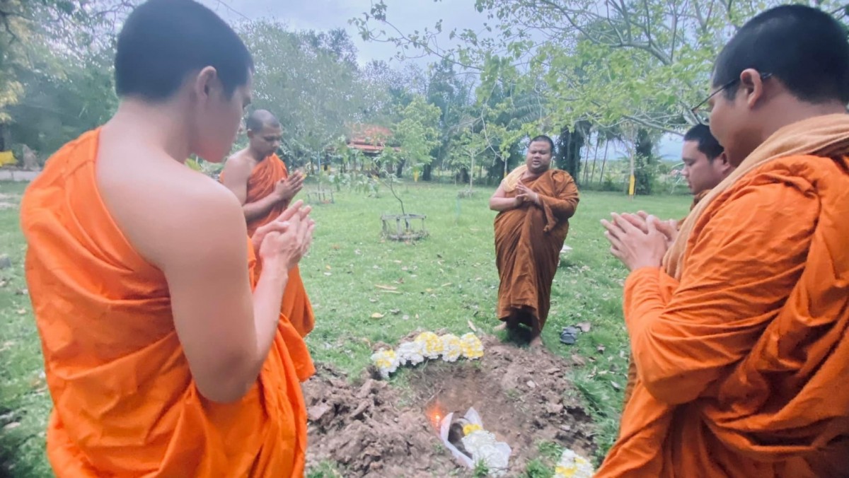 ลาก่อนบุญรอด นากแสนรู้วัดท่าลาด ตายแล้วหลังถูกหมากัด หลวงพ่อสวดบังสุกุลครั้งสุดท้าย