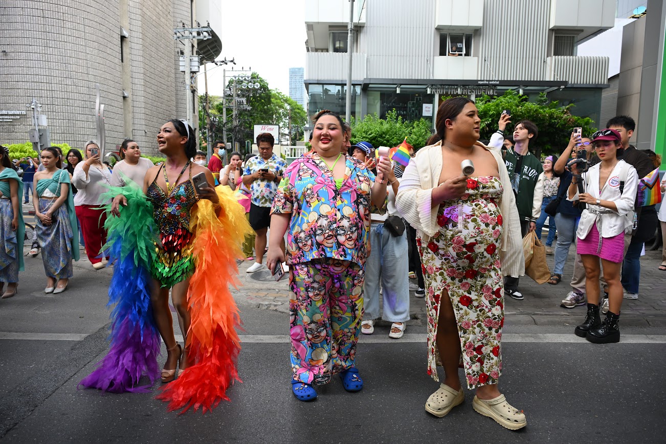 ประมวลภาพบรรยากาศ Bangkok Pride Festival 2024 หลากสีสันร่วมใจฉลองสมรสเท่าเทียม