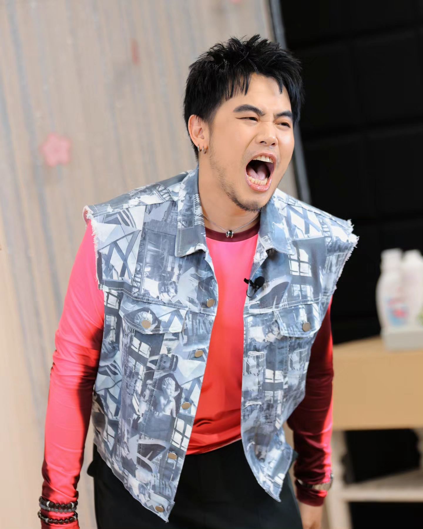 ดีเจอ๋อง