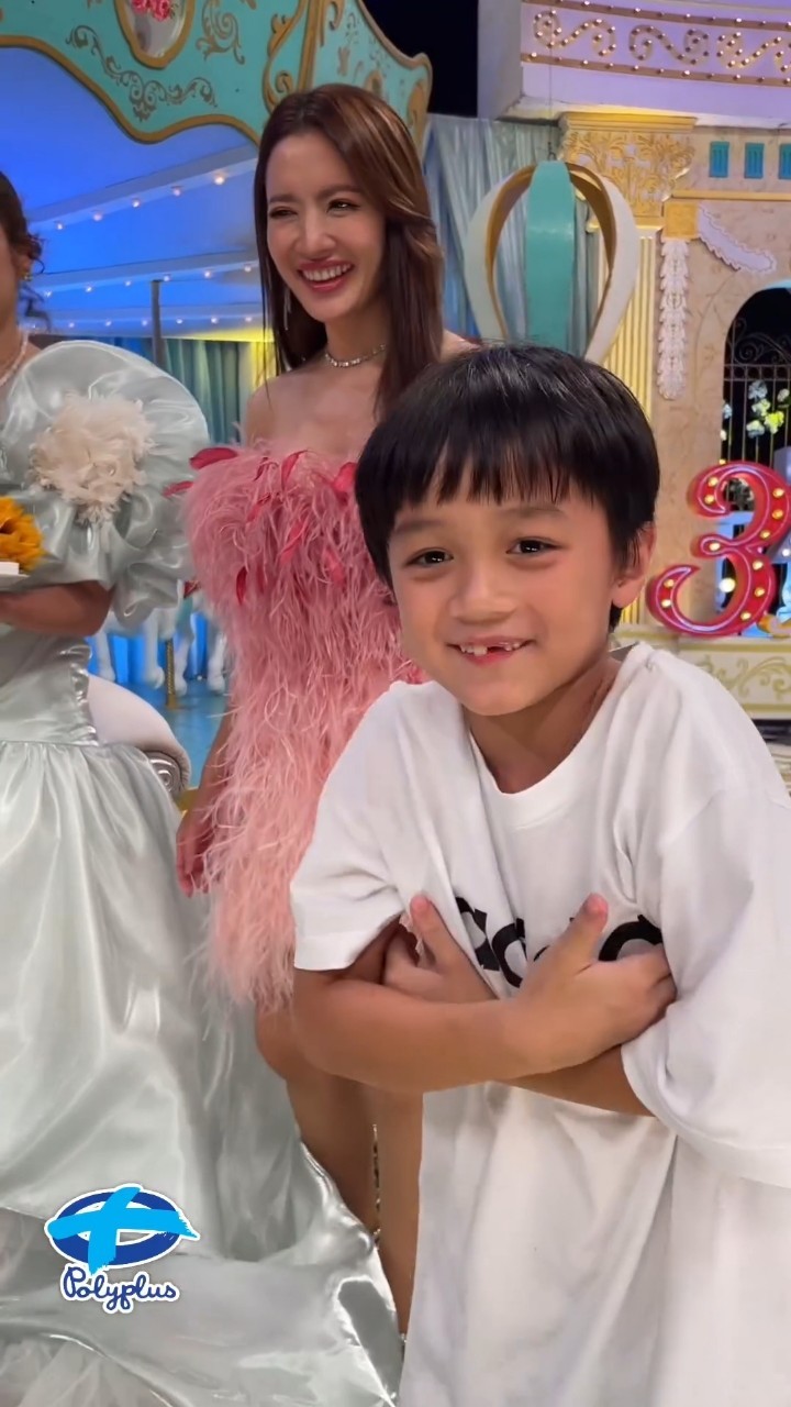 ชมพู่ อารยา