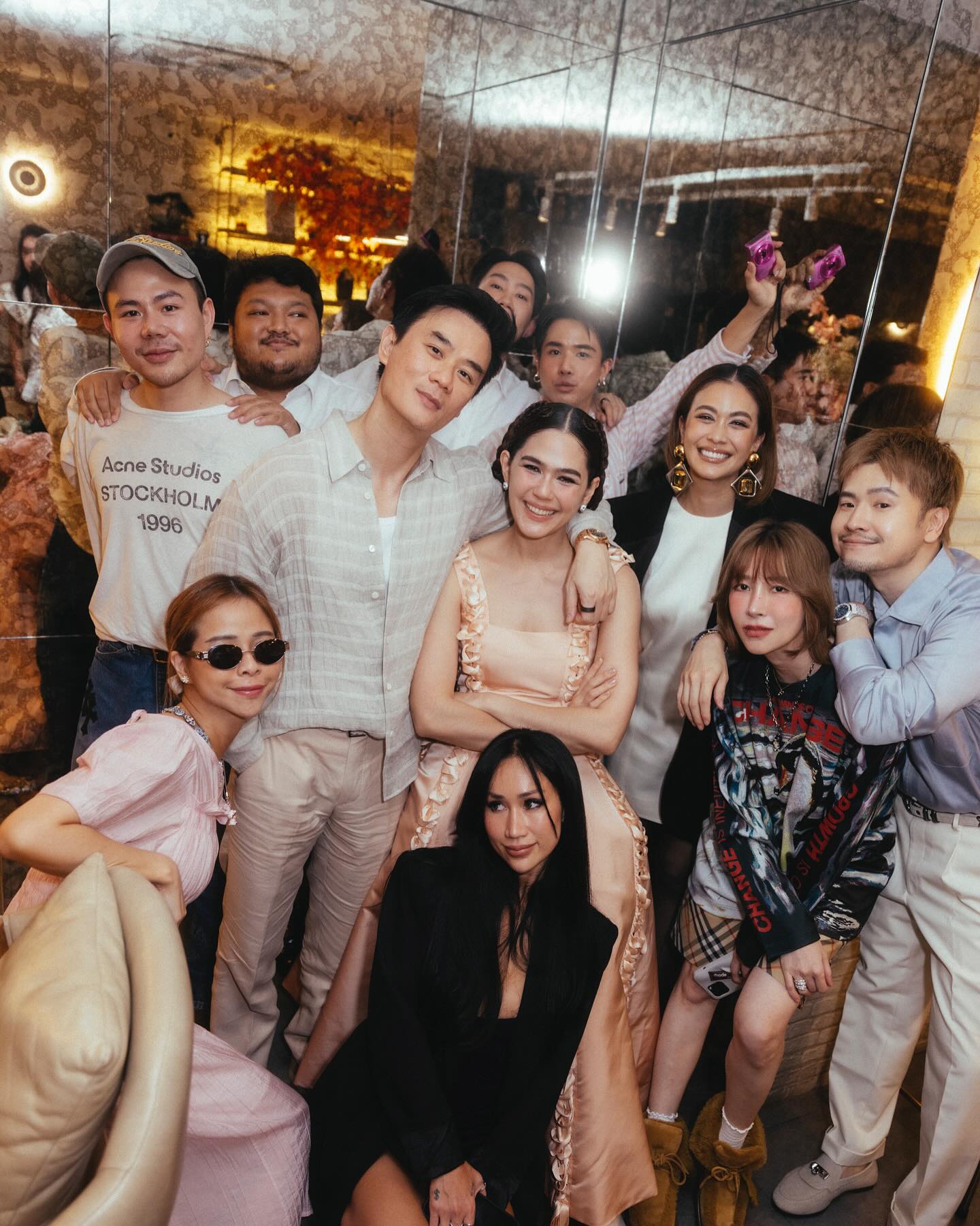 ชมพู่ อารยา