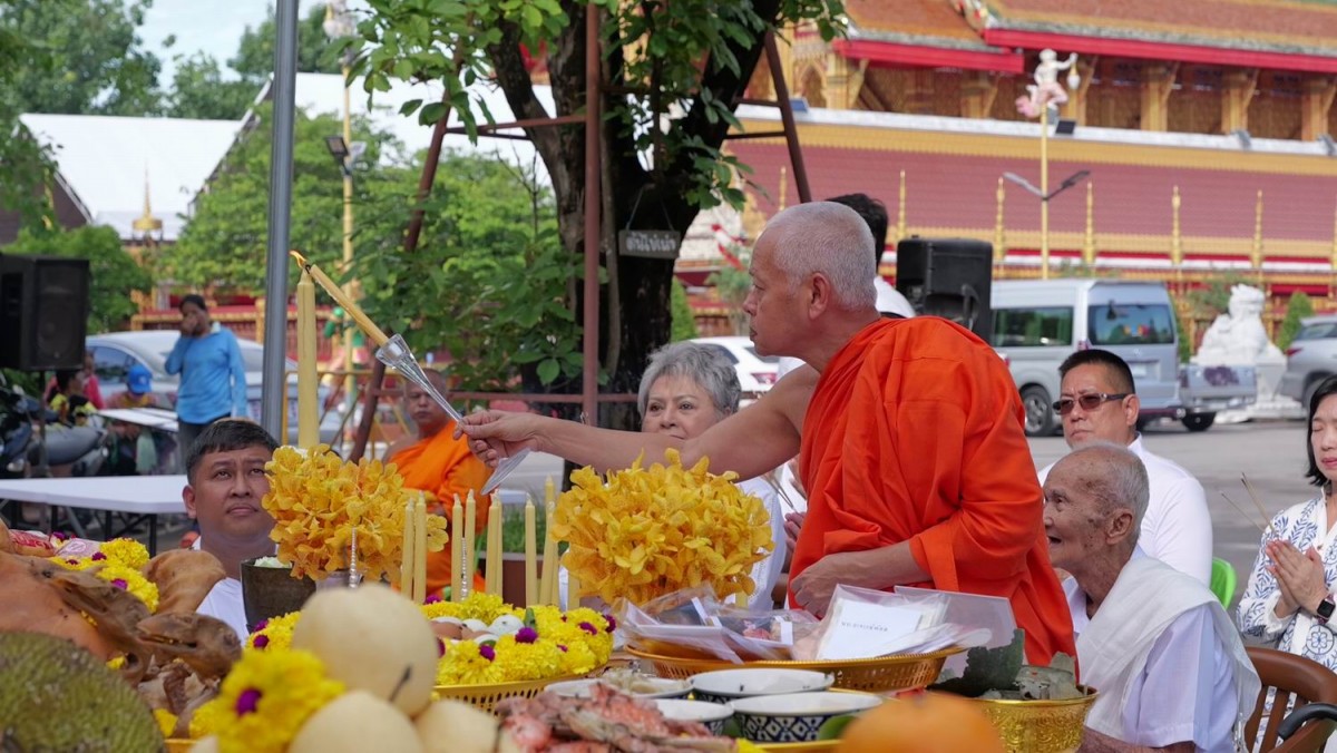 ส่องเลขเด็ด เลขมงคล ศรราม น้ำเพชร ทำพิธีวัดประดู่ พลีมวลสารเหรียญบรมครูแสนล้าน