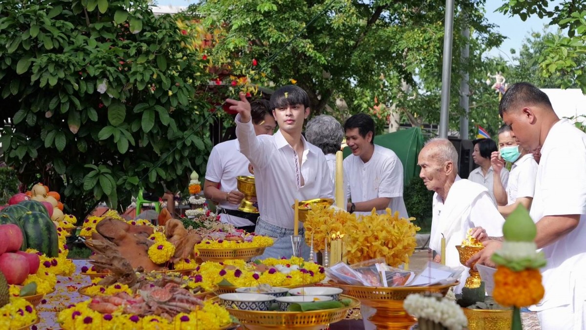 ส่องเลขเด็ด เลขมงคล ศรราม น้ำเพชร ทำพิธีวัดประดู่ พลีมวลสารเหรียญบรมครูแสนล้าน