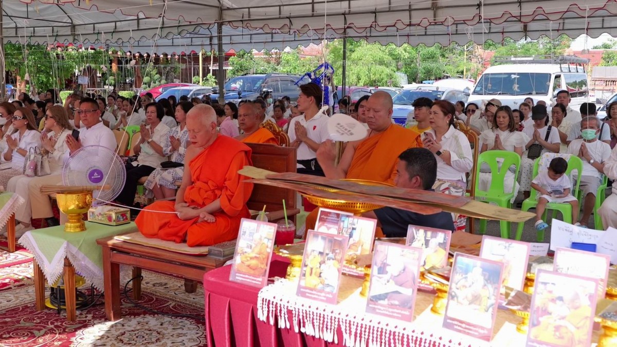 ส่องเลขเด็ด เลขมงคล ศรราม น้ำเพชร ทำพิธีวัดประดู่ พลีมวลสารเหรียญบรมครูแสนล้าน