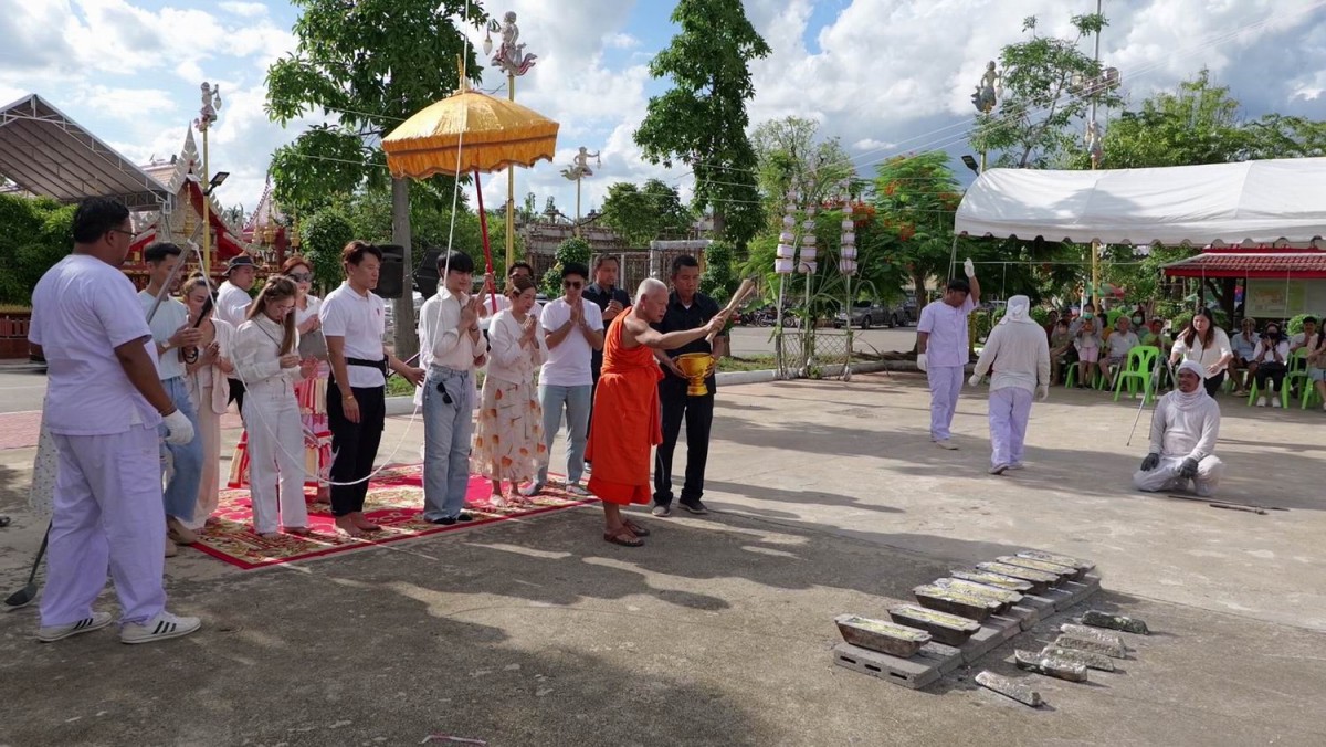 ส่องเลขเด็ด เลขมงคล ศรราม น้ำเพชร ทำพิธีวัดประดู่ พลีมวลสารเหรียญบรมครูแสนล้าน