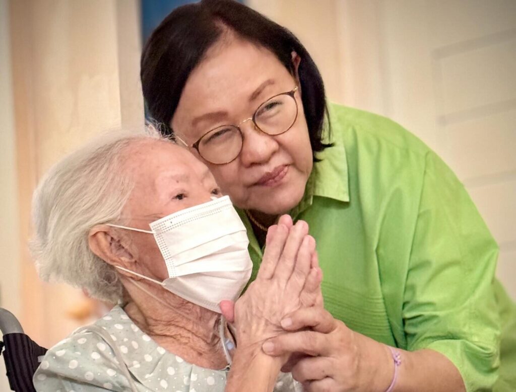 คุณยายบรรเจิดศรี