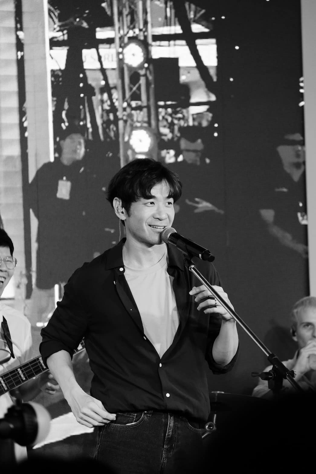 แสตมป์ อภิวัชร์