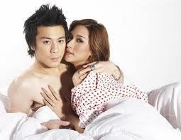 พลอย-โดม